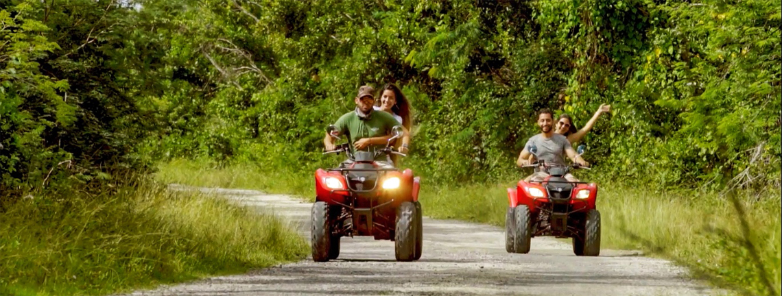 Excursion in mini jeeps